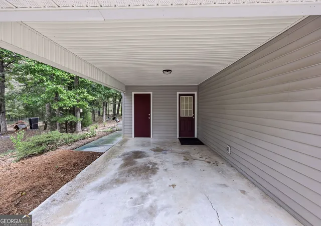 Photo 4 of Sale Pending at 4844 Forest Blvd, Gainesville, GA 30506 | MLS# 10872982 | Listing updated on 2026-10-26