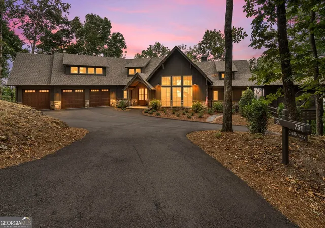 Photo 2 of Single family home for sale at 751 Ridgeview Dr, Jasper, GA 30143 | MLS# 10846764 | Listing updated on 2026-09-30