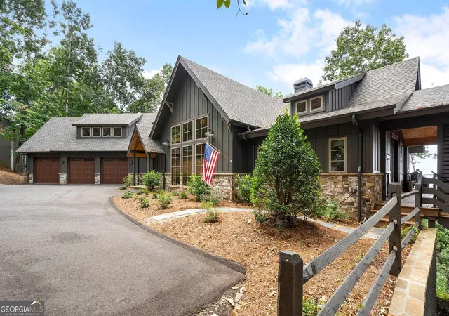 Photo 3 of Single family home for sale at 751 Ridgeview Dr, Jasper, GA 30143 | MLS# 10846764 | Listing updated on 2026-09-30