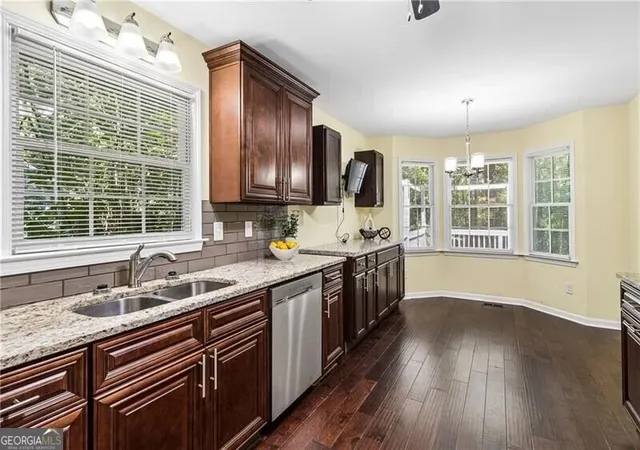 Photo 4 of Single family home for sale at 125 Davis Ct, Hiram, GA 30141 | MLS# 10842327 | Listing updated on 2026-09-09