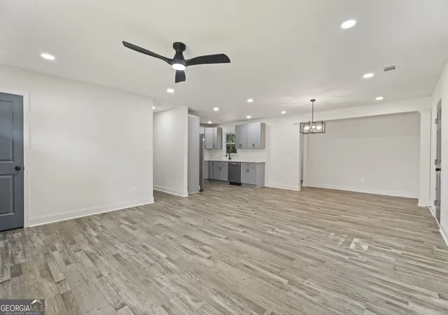 Photo 2 of Single family home for sale at 2718 Somerton Dr, Morrow, GA 30260 | MLS# 10838850 | Listing updated on 2026-09-03