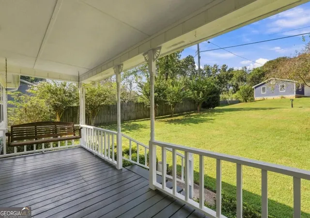 Photo 3 of Single family home for sale at 218 King Arthur Dr, Woodstock, GA 30189 | MLS# 10851423 | Listing updated on 2026-10-09
