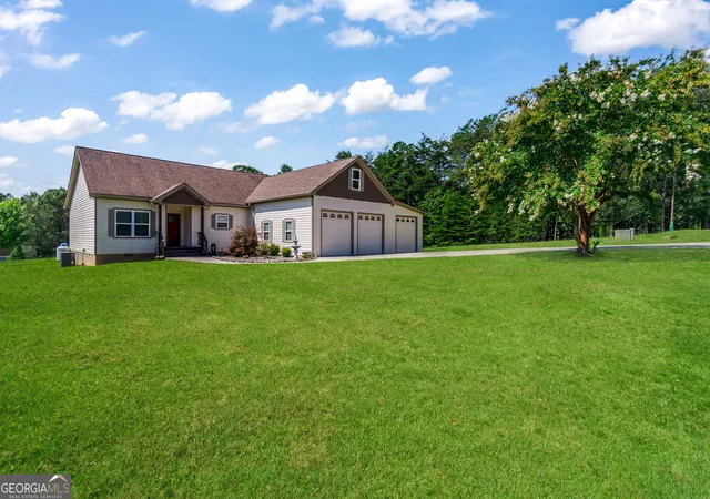 Photo 2 of Single family home for sale at 90 Whistle Pig Ter, Blairsville, GA 30512 | MLS# 10737599 | Listing updated on 2026-09-14