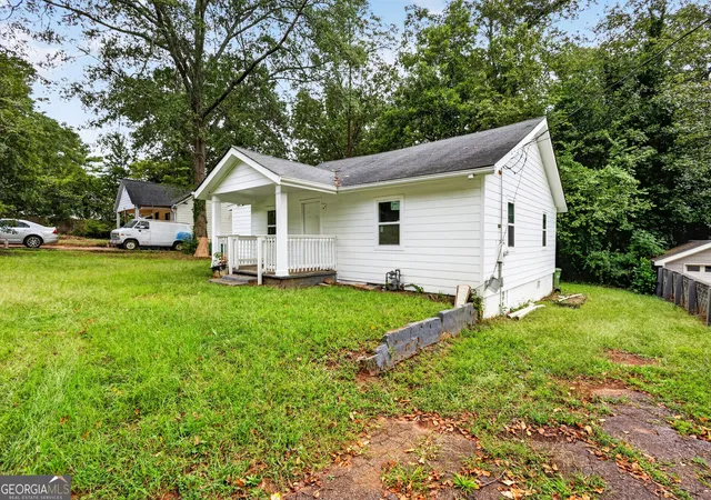 Photo 3 of Single family home for sale at 1672 Stanton Rd SW, Atlanta, GA 30311 | MLS# 10854619 | Listing updated on 2026-10-28