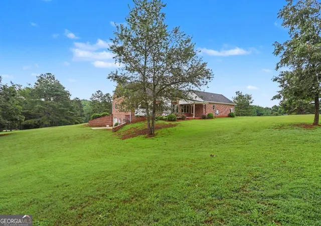 Photo 2 of Single family home for sale at 1681 Jett Roberts Rd, Jefferson, GA 30549 | MLS# 10807447 | Listing updated on 2026-09-01