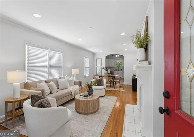 Photo 3 of Single family home for sale at 224 Murray Hl Ave Ne, Atlanta, GA 30317 | MLS# 10853045 | Listing updated on 2026-09-25