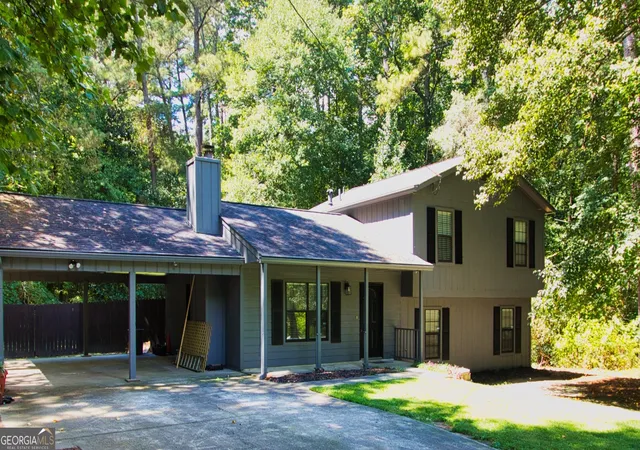 Photo 2 of Single family home for sale at 4685 Barnes Ct, Loganville, GA 30052 | MLS# 10837426 | Listing updated on 2026-09-15