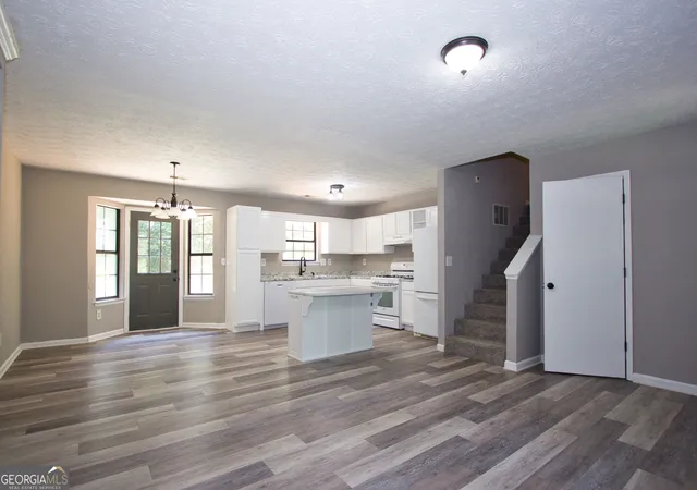 Photo 3 of Single family home for sale at 4685 Barnes Ct, Loganville, GA 30052 | MLS# 10837426 | Listing updated on 2026-09-15
