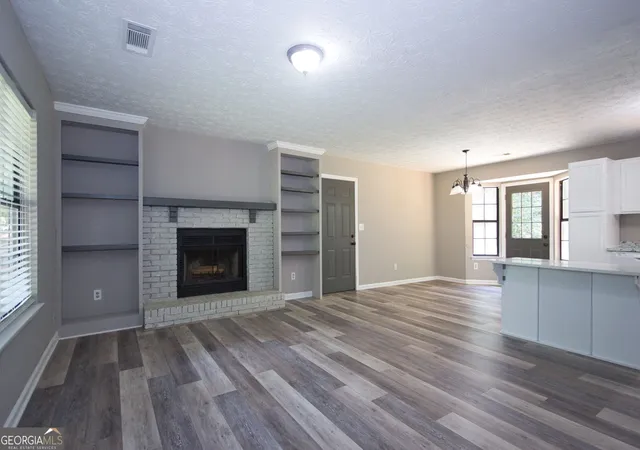 Photo 4 of Single family home for sale at 4685 Barnes Ct, Loganville, GA 30052 | MLS# 10837426 | Listing updated on 2026-09-15