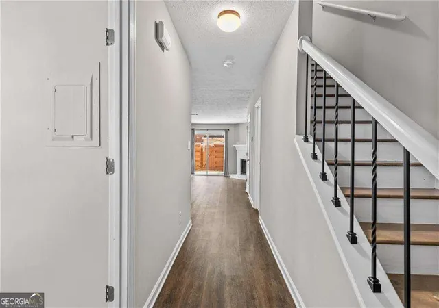 Photo 4 of Townhouse for sale at 2828 Webb Brg Rd, Alpharetta, GA 30009 | MLS# 10840062 | Listing updated on 2026-10-02