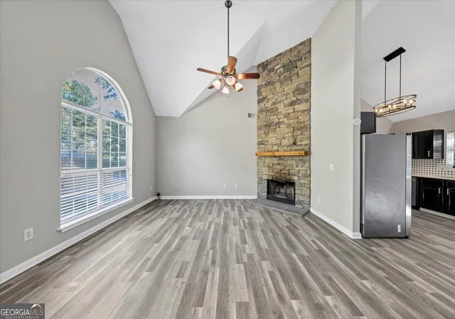 Photo 3 of Single family home for sale at 14 Sherwood Dr NW, Cartersville, GA 30121 | MLS# 10842152 | Listing updated on 2026-10-08