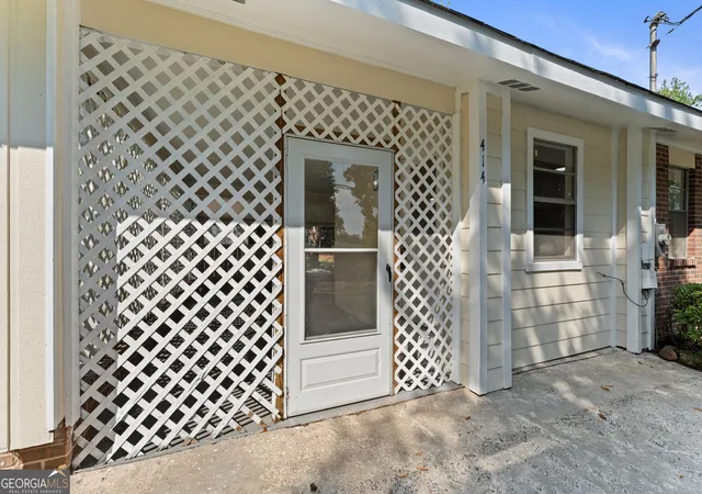 Photo 3 of Single family home for sale at 414 Kimberly Rd, Warner Robins, GA 31088 | MLS# 10839853 | Listing updated on 2026-09-24