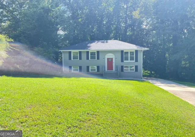 Photo 1 of Single family home for sale at 1537 Spruce Ridge Ct, Stone Mountain, GA 30083 | MLS# 10844596 | Listing updated on 2026-09-11