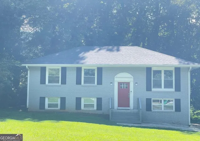 Photo 2 of Single family home for sale at 1537 Spruce Ridge Ct, Stone Mountain, GA 30083 | MLS# 10844596 | Listing updated on 2026-09-11