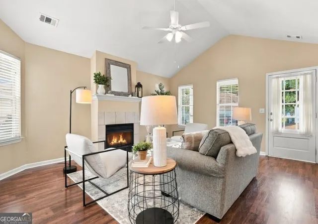 Photo 3 of Single family home for sale at 204 Rose Cottage Dr, Woodstock, GA 30189 | MLS# 10852507 | Listing updated on 2026-10-08