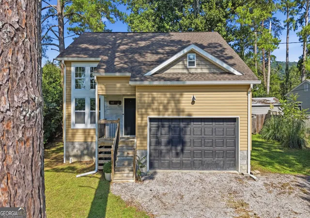Photo 1 of Single family home for sale at 443 Poplar St, Trenton, GA 30752 | MLS# 10828925 | Listing updated on 2026-09-10