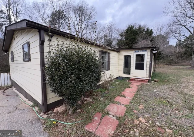 Photo 2 of Manufactured home for sale at 643 Dailey Ml Rd, Mcdonough, GA 30253 | MLS# 10845119 | Listing updated on 2026-10-08