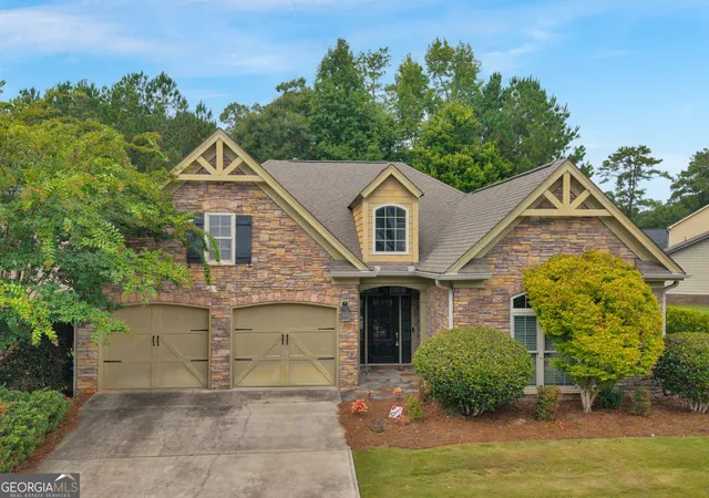 Photo 2 of Sale Pending at 1136 Pebble Crk Ln, Locust Grove, GA 30248 | MLS# 10835897 | Listing updated on 2026-10-05