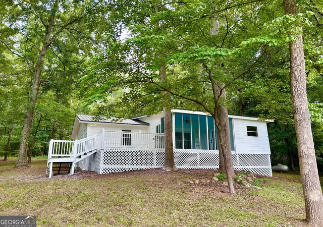 Photo 3 of Single family home for sale at 122 Flt Rock Rd, Eatonton, GA 31024 | MLS# 10837847 | Listing updated on 2026-09-15