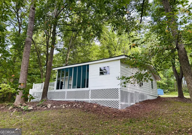 Photo 4 of Single family home for sale at 122 Flt Rock Rd, Eatonton, GA 31024 | MLS# 10837847 | Listing updated on 2026-09-15