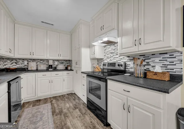 Photo 4 of Single family home for sale at 1168 Rosedale St, Toccoa, GA 30577 | MLS# 10851286 | Listing updated on 2026-10-09