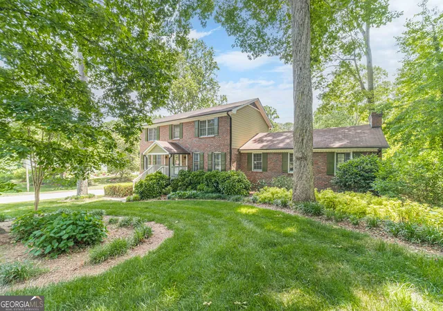 Photo 2 of Single family home for sale at 2672 Bouldercrest Ct, Snellville, GA 30078 | MLS# 10833857 | Listing updated on 2026-09-10