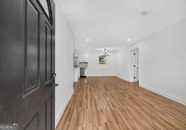 Photo 4 of Single family home for sale at 3226 Bobolink Dr, Decatur, GA 30032 | MLS# 10844234 | Listing updated on 2026-09-11