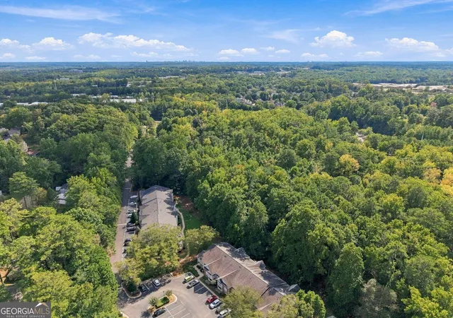 Photo 33 of Condo for sale at 305 Streamside Dr, Roswell, GA 30076 | MLS# 10842524 | Listing updated on 2026-10-23