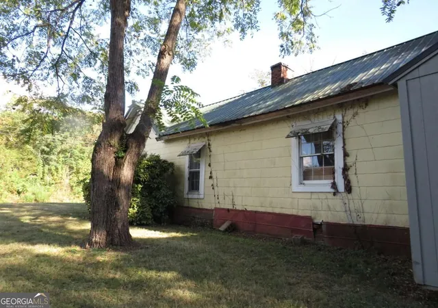 Photo 4 of Single family home for sale at 79 Mill St, Cave Spring, GA 30124 | MLS# 10842958 | Listing updated on 2026-09-23