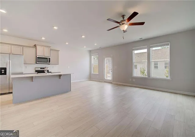 Photo 3 of Townhouse for sale at 260 Sanctuary Dr, Mcdonough, GA 30253 | MLS# 10843164 | Listing updated on 2026-09-10