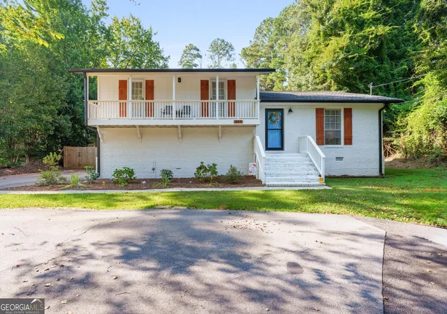 Photo 3 of Single family home for sale at 309 Burke Cir, Mcdonough, GA 30253 | MLS# 10841568 | Listing updated on 2026-09-22