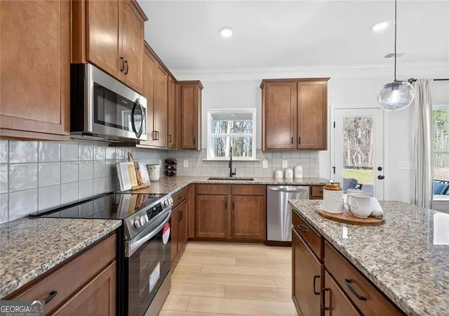 Photo 3 of Single family home for sale at 108 Alcovy Trl, Calhoun, GA 30701 | MLS# 10852489 | Listing updated on 2026-10-08