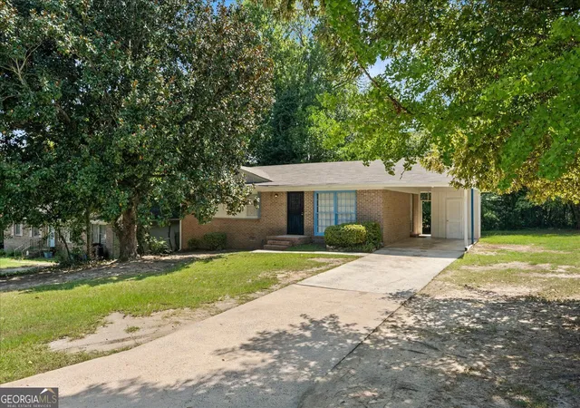 Photo 2 of Single family home for sale at 4274 W Oak Dr, Macon, GA 31210 | MLS# 10841056 | Listing updated on 2026-09-18