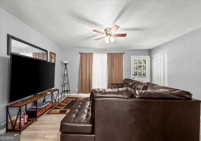Photo 4 of Single family home for sale at 4274 W Oak Dr, Macon, GA 31210 | MLS# 10841056 | Listing updated on 2026-09-18