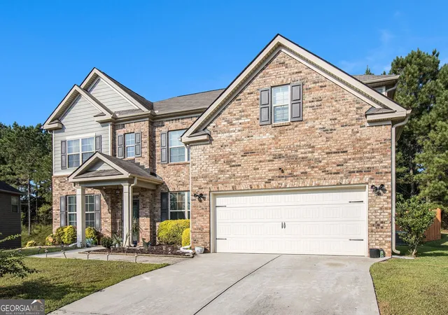 Photo 2 of Single family home for sale at 240 Kestrel Cir, Covington, GA 30014 | MLS# 10848575 | Listing updated on 2026-10-03