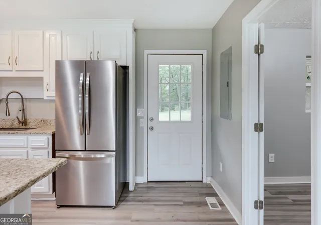 Photo 3 of Single family home for sale at 1985 Fork Crk Rd, Bowman, GA 30624 | MLS# 10807701 | Listing updated on 2026-09-15