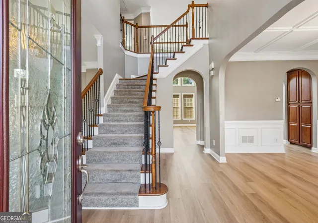 Photo 4 of Single family home for sale at 917 Wallace Fls Dr, Braselton, GA 30517 | MLS# 10851531 | Listing updated on 2026-10-07