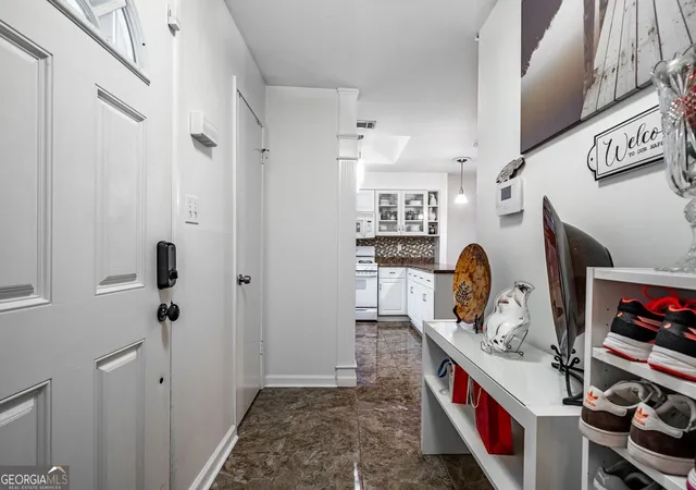 Photo 4 of Condo for sale at 66 Middleton Ct SE, Smyrna, GA 30080 | MLS# 10844133 | Listing updated on 2026-09-11