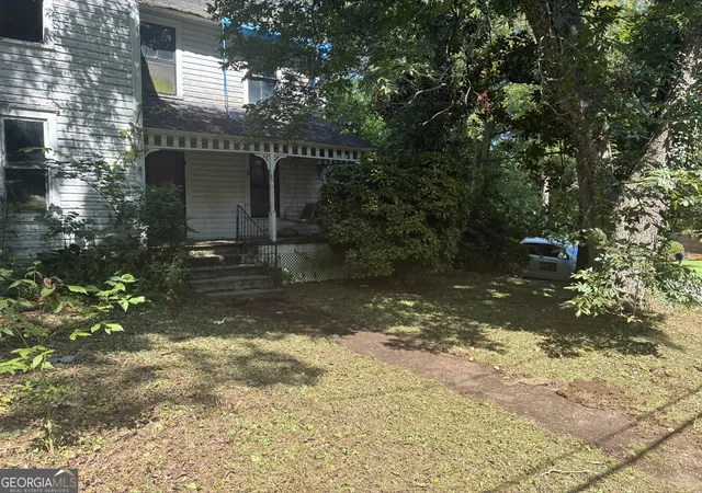Photo 4 of Single family home for sale at 330 Monroe St, Tallapoosa, GA 30176 | MLS# 10846398 | Listing updated on 2026-09-30