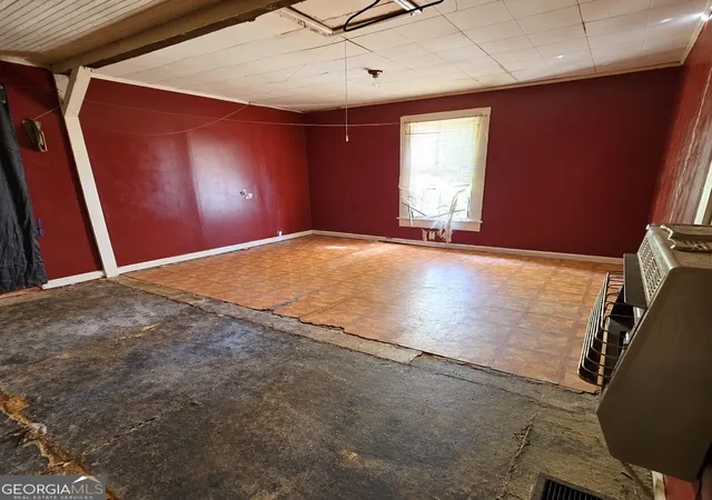 Photo 2 of Single family home for sale at 250 Davis Ave, Toccoa, GA 30577 | MLS# 10877580 | Listing updated on 2026-10-26