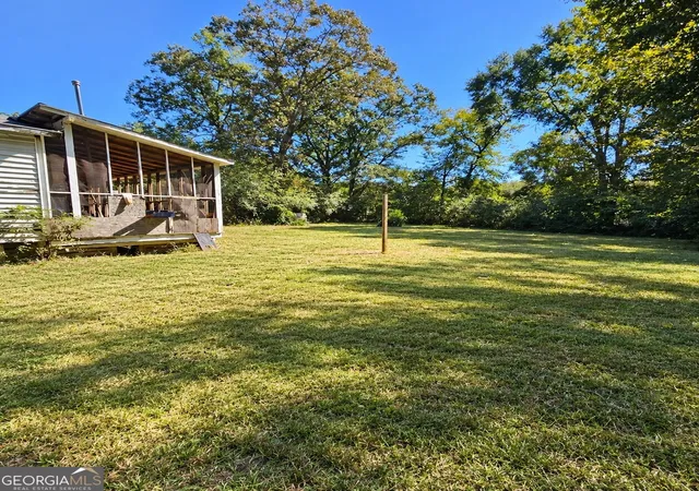 Photo 4 of Single family home for sale at 250 Davis Ave, Toccoa, GA 30577 | MLS# 10877580 | Listing updated on 2026-10-26