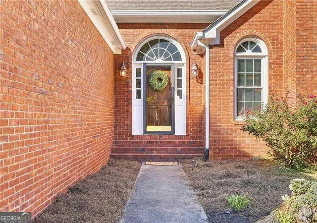 Photo 1 of Single family home for sale at 604 Spring Ridge Dr NW, Kennesaw, GA 30144 | MLS# 10878238 | Listing updated on 2026-10-30
