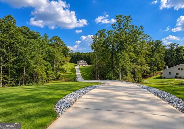 Photo 2 of Single family home for sale at 5382 Tuscany Dr, Douglasville, GA 30135 | MLS# 10841009 | Listing updated on 2026-09-06