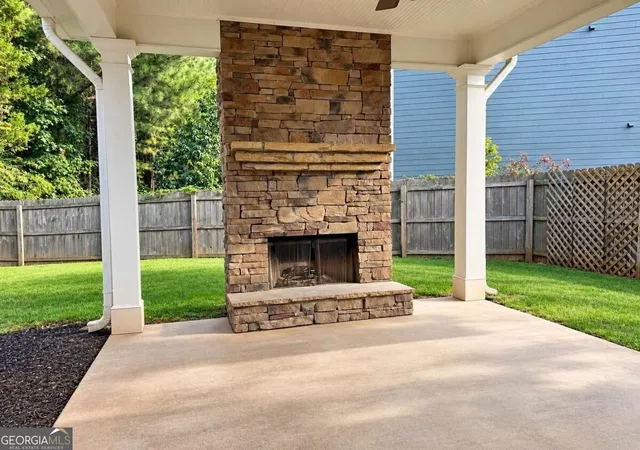 Photo 3 of Single family home for sale at 2 Overlook Point Se, Cartersville, GA 30121 | MLS# 10852443 | Listing updated on 2026-10-08
