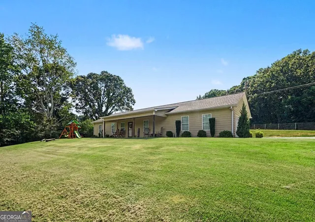 Photo 2 of Single family home for sale at 958 Hale Rd, Maysville, GA 30558 | MLS# 10841871 | Listing updated on 2026-10-08