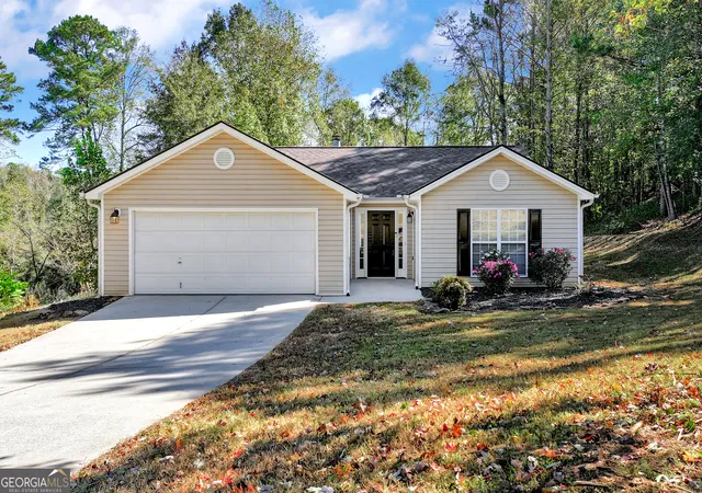 Photo 3 of Sale Pending at 1123 Ravenwood Dr, Bethlehem, GA 30620 | MLS# 10874463 | Listing updated on 2026-10-28