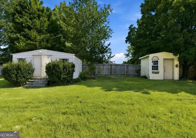 Photo 3 of Single family home for sale at 1770 Hill St Ne, Conyers, GA 30012 | MLS# 10834563 | Listing updated on 2026-09-10