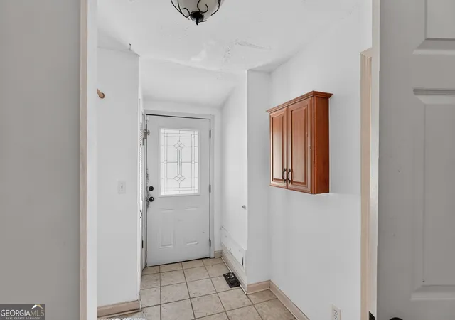 Photo 4 of Single family home for sale at 1770 Hill St Ne, Conyers, GA 30012 | MLS# 10834563 | Listing updated on 2026-09-10