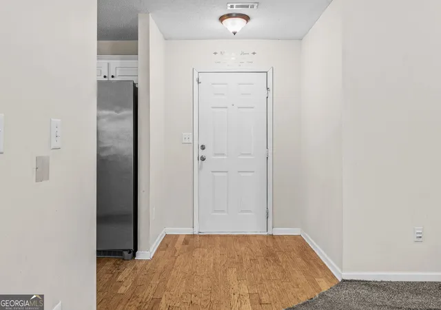 Photo 2 of Single family home for sale at 120 Hemlock Dr, Newnan, GA 30263 | MLS# 10846146 | Listing updated on 2026-09-30