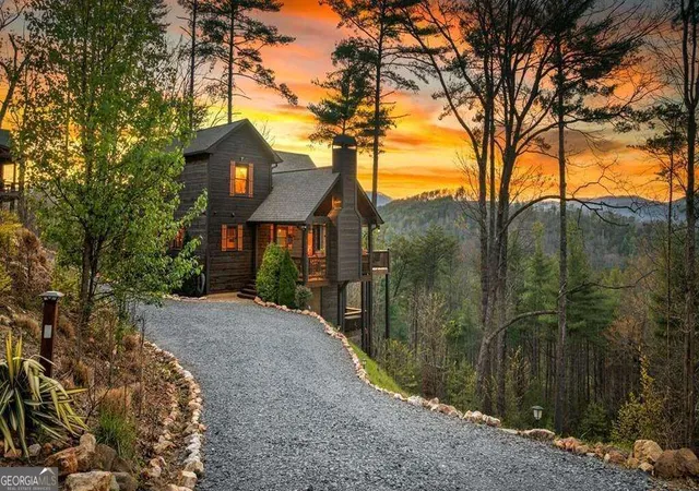 Photo 1 of Single family home for sale at 267 Oasis Dr, Blue Ridge, GA 30513 | MLS# 10853344 | Listing updated on 2026-10-09